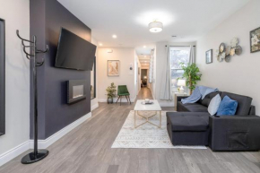 Modern 2BR Condo with Pet Friendly - Near University